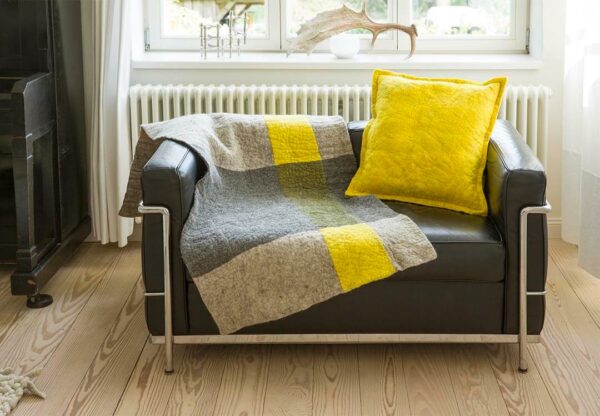 wool cushion-sheep wool cushion-sofa cushion-wool-felt-felt cushion-sheep-wool-felt-regional-wool-wendland-michelle-mohr-yellow-grey-sofa