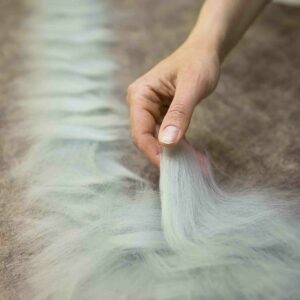 michelle-mohr-workshop-studio-wendland-workbench-blanket-rug-made-of-sheep's-wool-wool-felt-felt-cushions-colorful-handmade